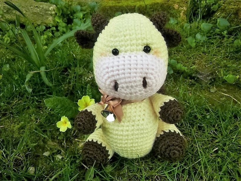 candy-cow-free-amigurumi-crochet-pattern