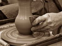 как делают керамику - гончарный круг