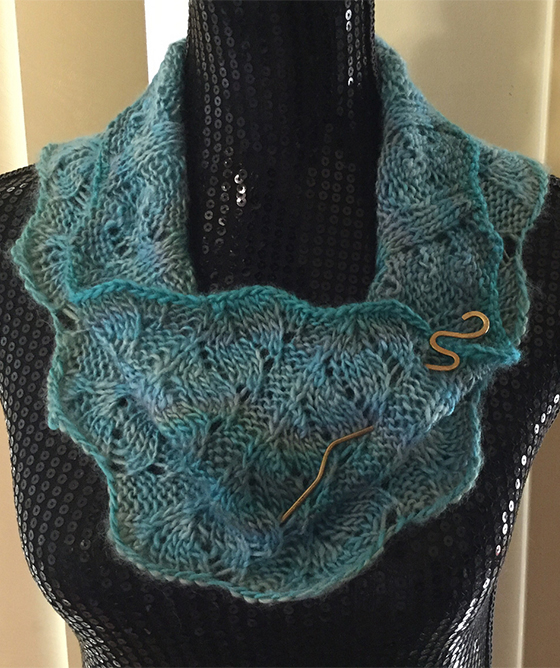 Free Knitting Pattern for Easy 4 Row Repeat Gossypium Cowl