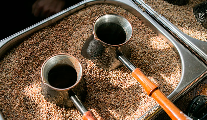 Что нужно для приготовления кофе в турке на песке