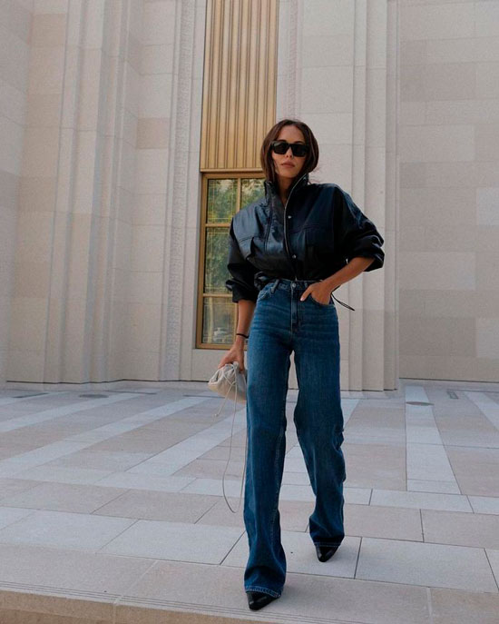 Как женщинам носить широкие джинсы осенью 2020