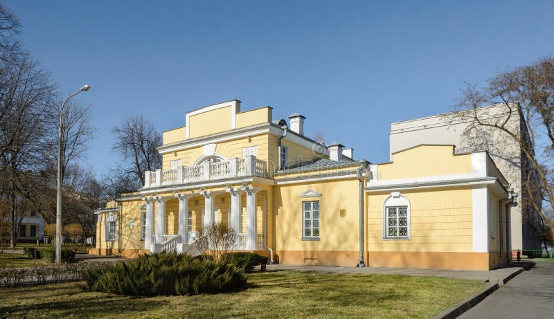 The hunting lodge is a mansion in Gomel, an architectural monument of the first half of the 19th century. House Empire. Museum The. The hunting lodge. Museum of royalty free stock images