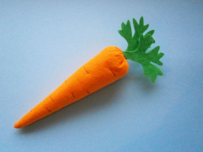 Морковка из фетра11