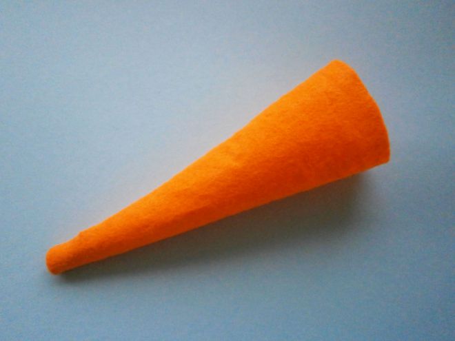 Морковка из фетра6