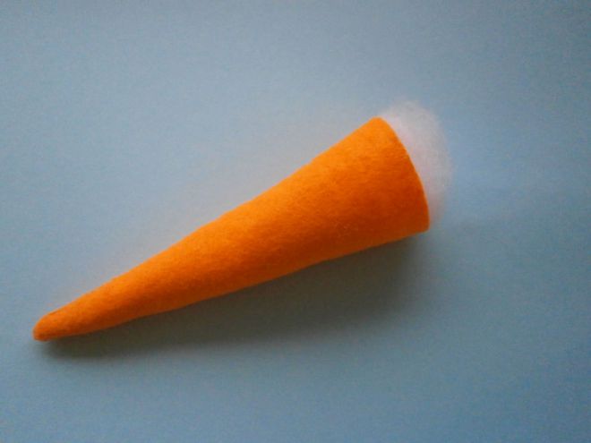 Морковка из фетра7