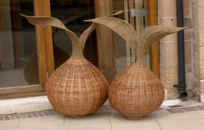 Идеи плетения из газетных трубочек ваза